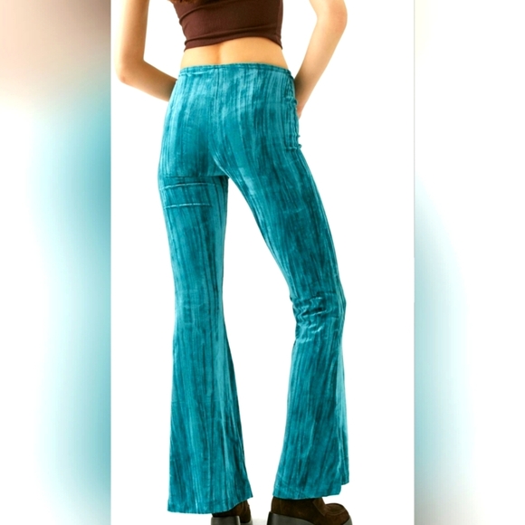 Urban Outfitters Apolonia Velvet Printed Pant, Size S - Picture 2 of 6